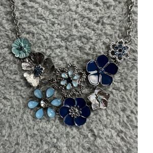 Stunning Blue Floral Statement Necklace with Silver Accents